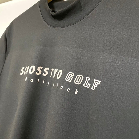 SCROSSTYO GOLF ロゴ縦ライン プリント モックネック Tシャツ