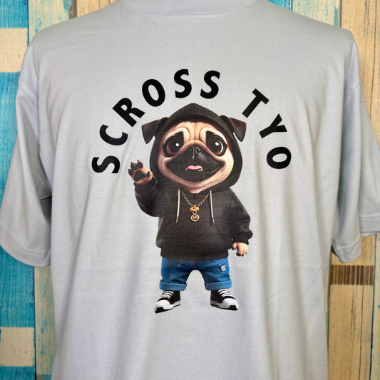 SCROSS TYO pug(black) ロゴプリント Tシャツ
