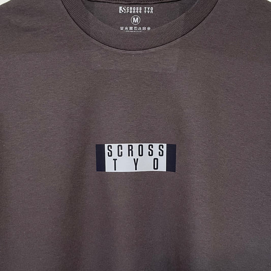 SCROSS TYO ボックスロゴ プリントロンT