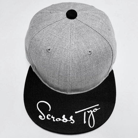 SCROSS TYO ロゴプリント スナップバック バイカラーキャップ