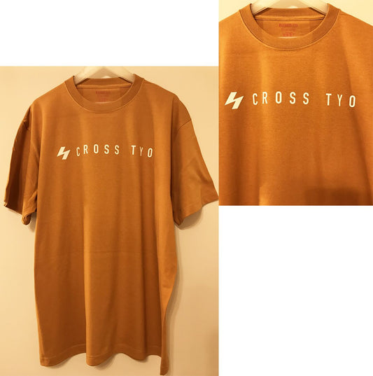 SCROSS TYO イナズマロゴ プリント Tシャツ